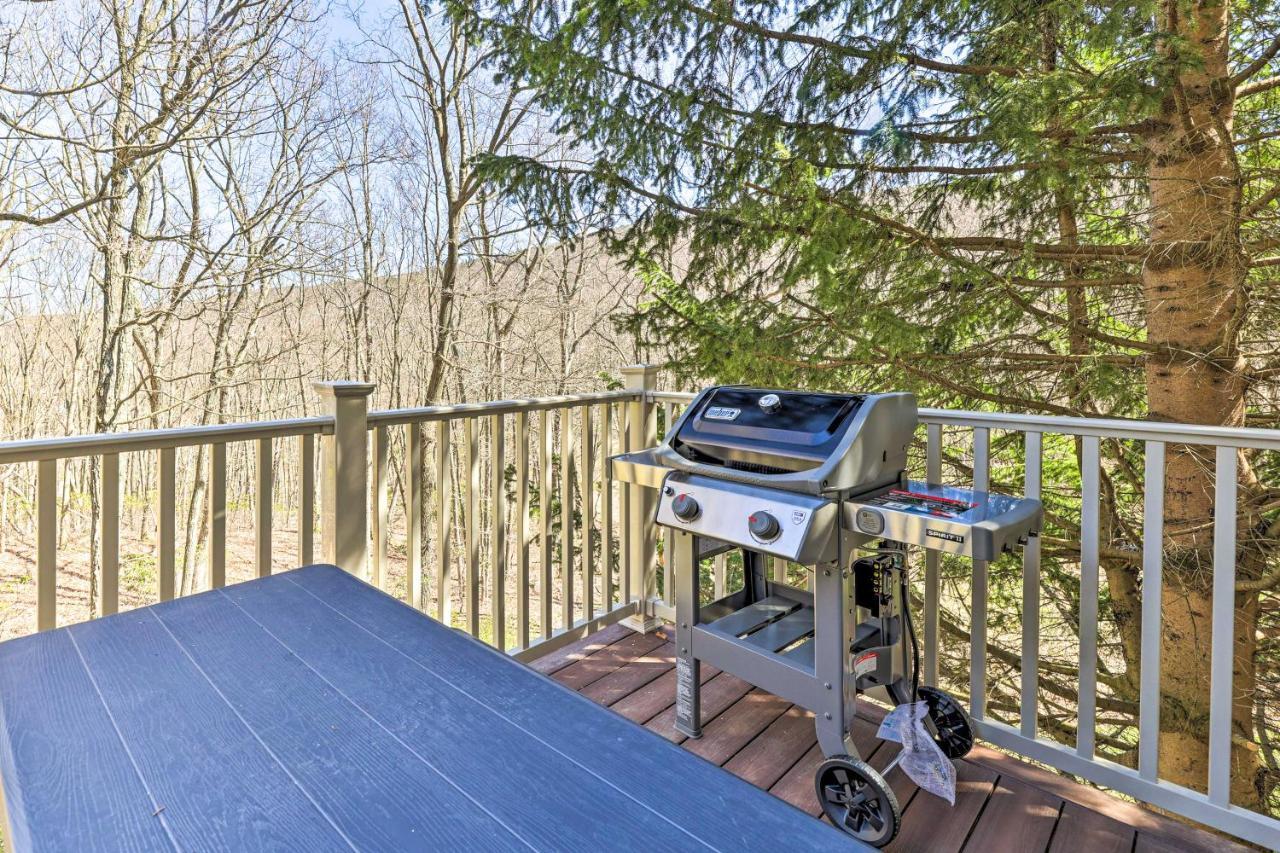 Pocono Retreat, 1 Mi To State Park And Ski Access! Tannersville Ngoại thất bức ảnh