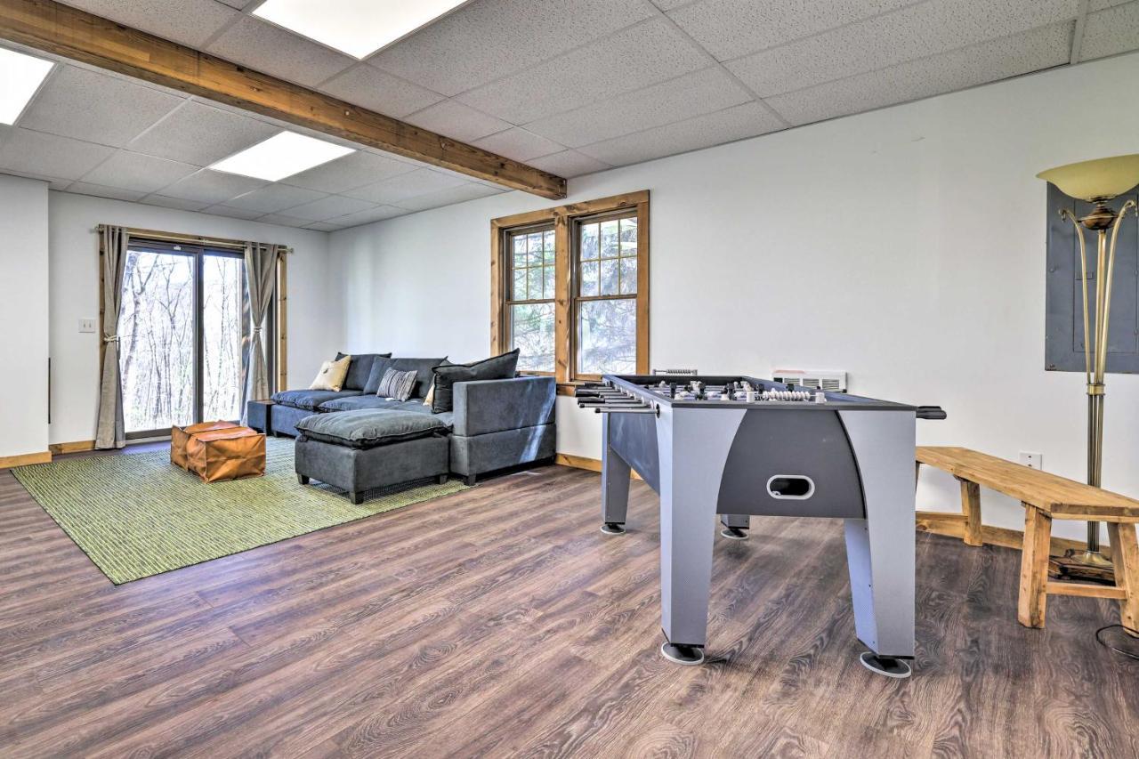 Pocono Retreat, 1 Mi To State Park And Ski Access! Tannersville Ngoại thất bức ảnh